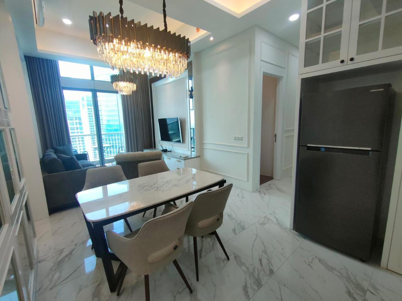 Super Penthouse Stmoritz Apartment, Lippomall Puri Indah Yakarta Exterior foto
