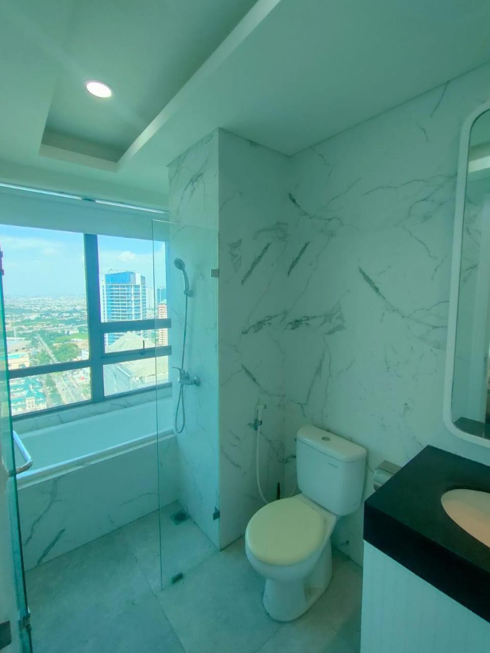 Super Penthouse Stmoritz Apartment, Lippomall Puri Indah Yakarta Exterior foto